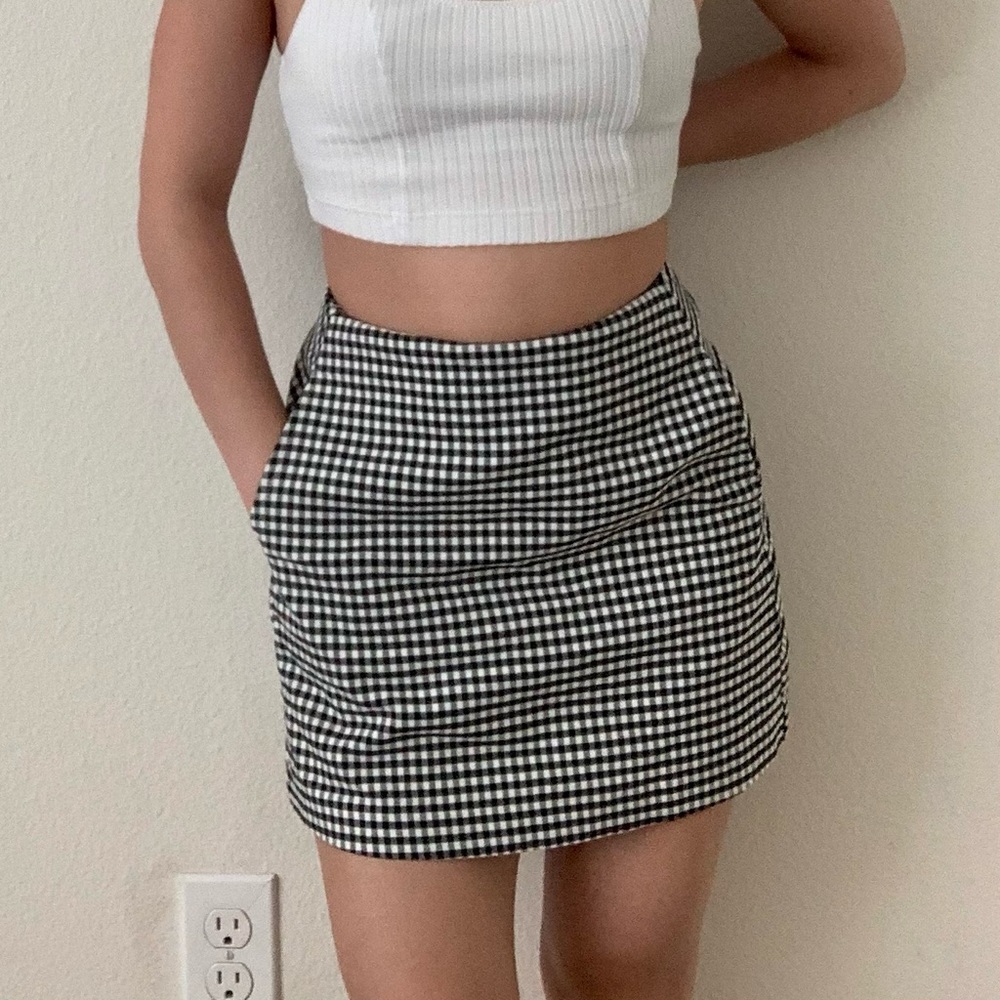 Urban Outfitters plaid black/white skirt, XS